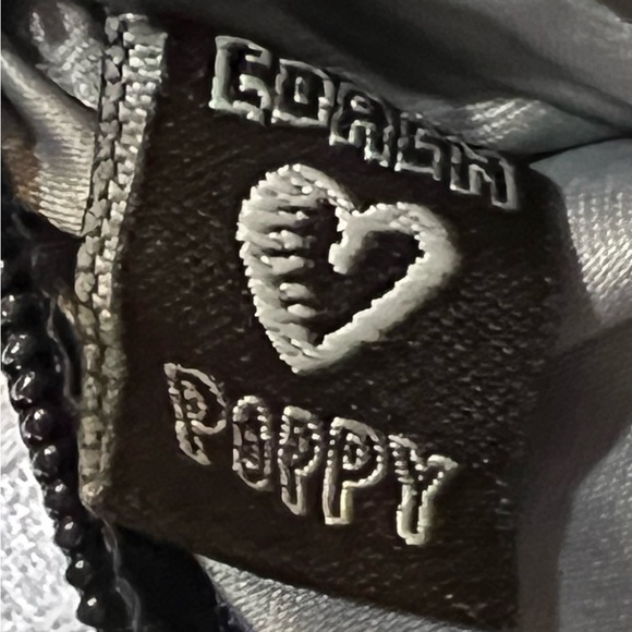 Coach Poppy navy blue quilted lustrous patent leather wristlet NWOT no hang tag - Picture 10 of 13